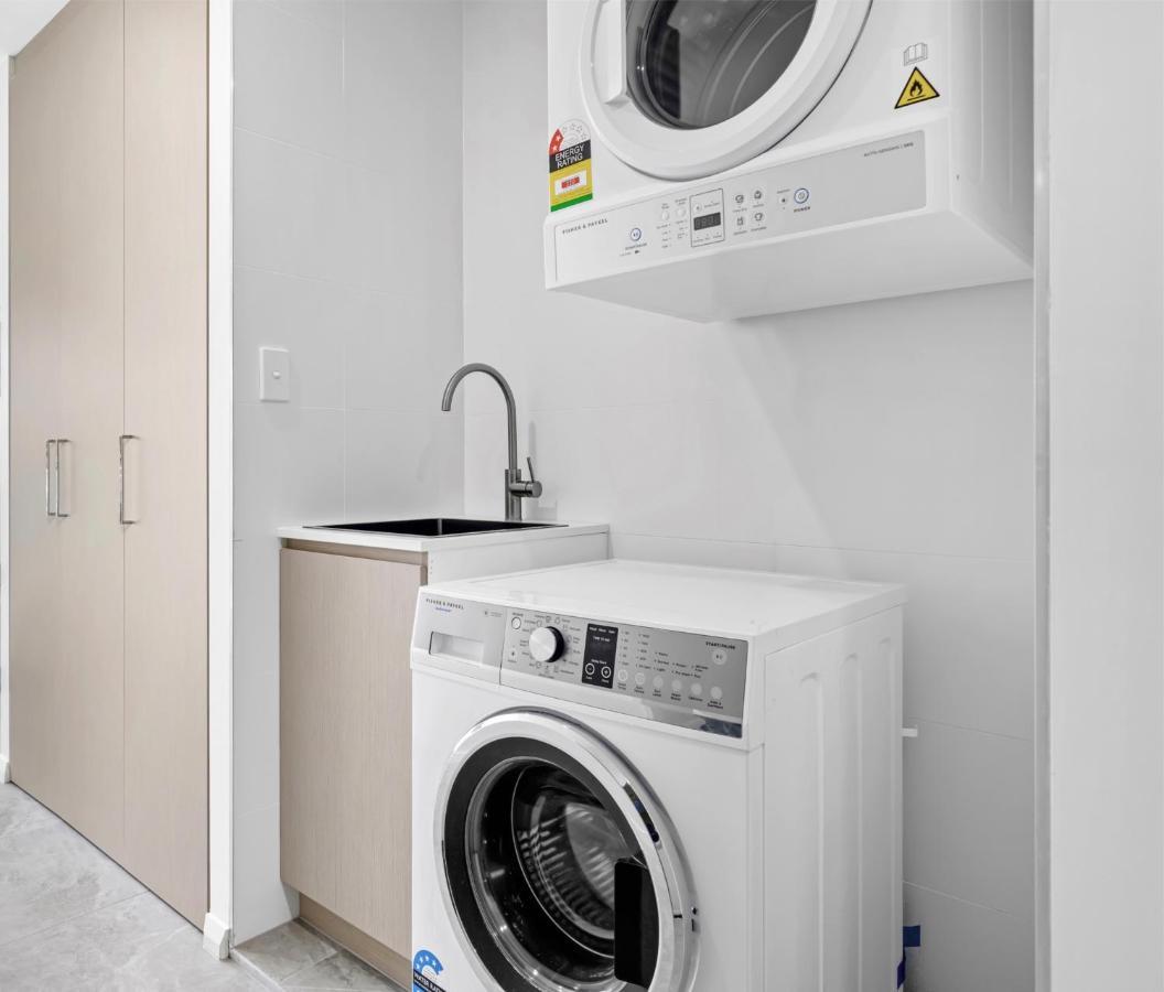 Urban Oasis In Heart Of Homebush Сидней Экстерьер фото