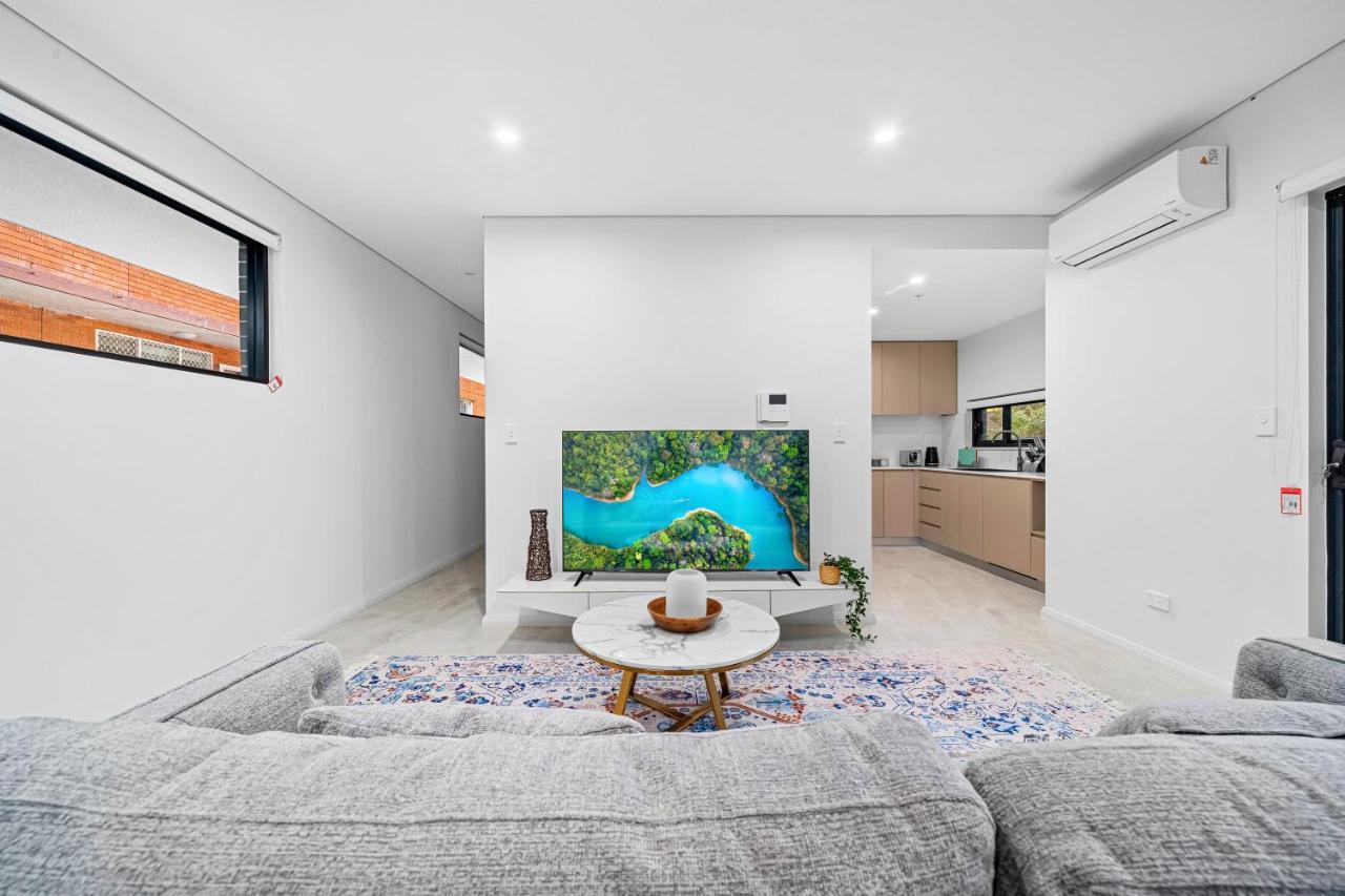 Urban Oasis In Heart Of Homebush Сидней Экстерьер фото